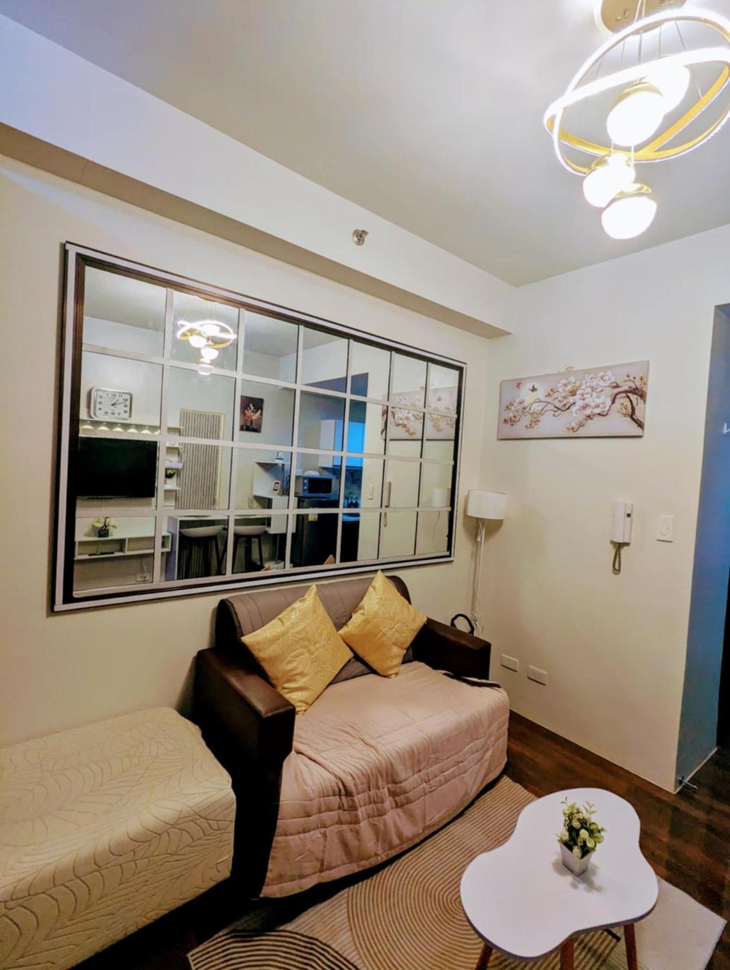 Haddie's Elegant Loft Apartment